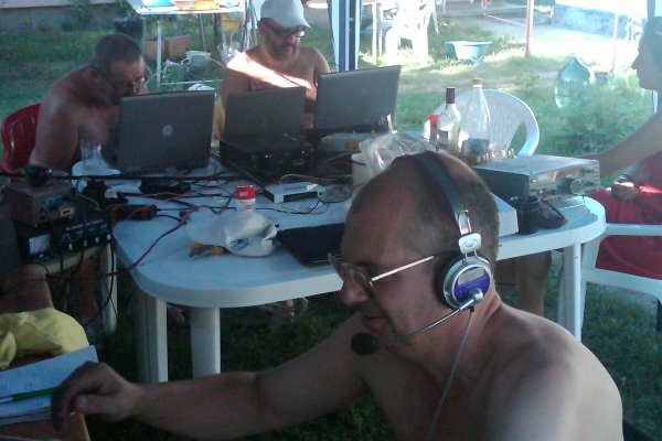 img-20120714-00051E90E0EDD-8D0D-63E5-A3FB-4976CCE2534A.jpg